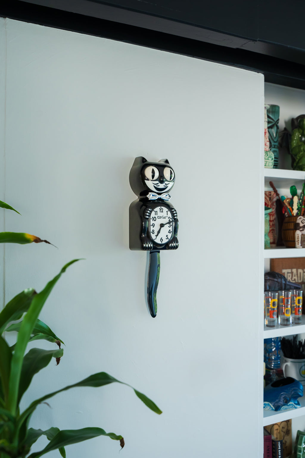 Commemorative Edition Tuxedo ConaxFL Klock